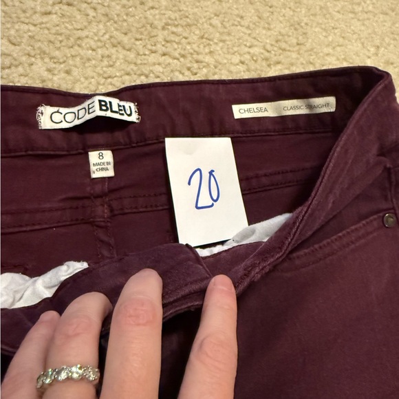 Code Bleu Burgundy Jeans - Picture 2 of 3